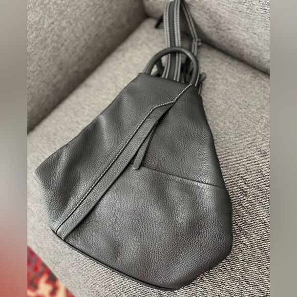 Soft pebbled leather small backpack with ALL THE POCKETS! - Picture 1 of 11